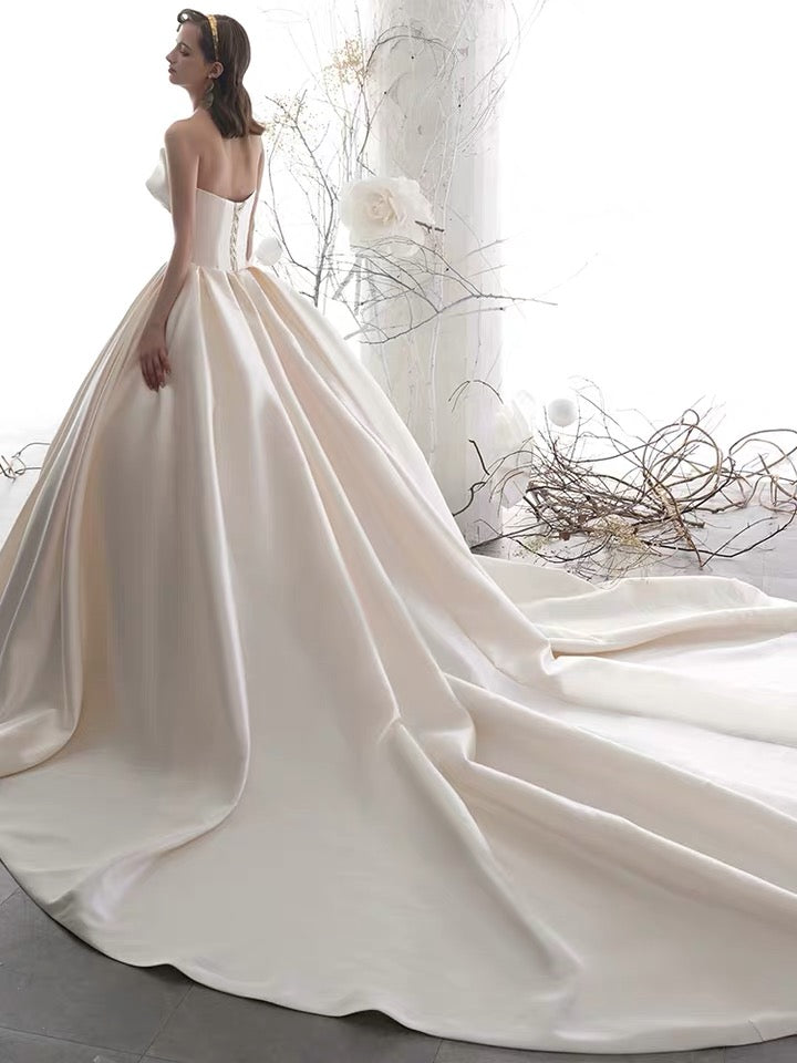 Colombe Gown